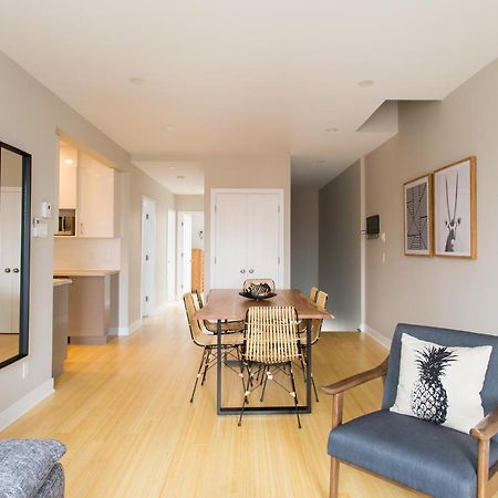 Trendy Little Italy 3 Bedroom Condo By Den Stays Montreal Bagian luar foto